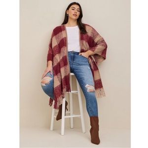 ✨NWT Torrid Reversible Ruana